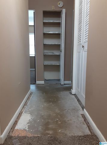 32 CARRIAGE HOUSE ROAD SW, Bessemer, AL 35022