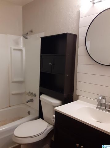 32 CARRIAGE HOUSE ROAD SW, Bessemer, AL 35022