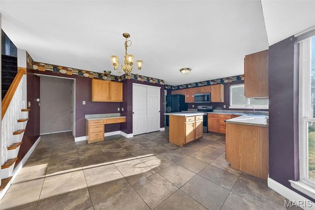 3811 Halter Court, Florissant, MO 63034