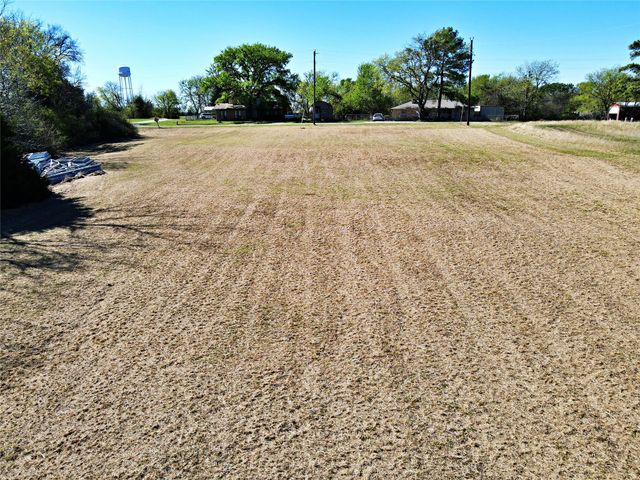 206 Mohawk Trail, East Tawakoni, TX 75472