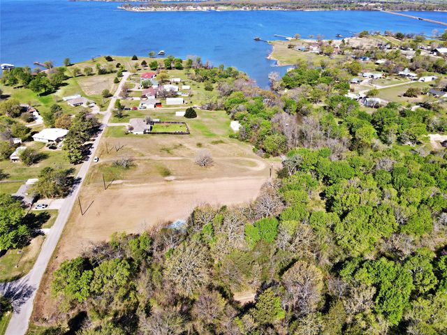 206 Mohawk Trail, East Tawakoni, TX 75472