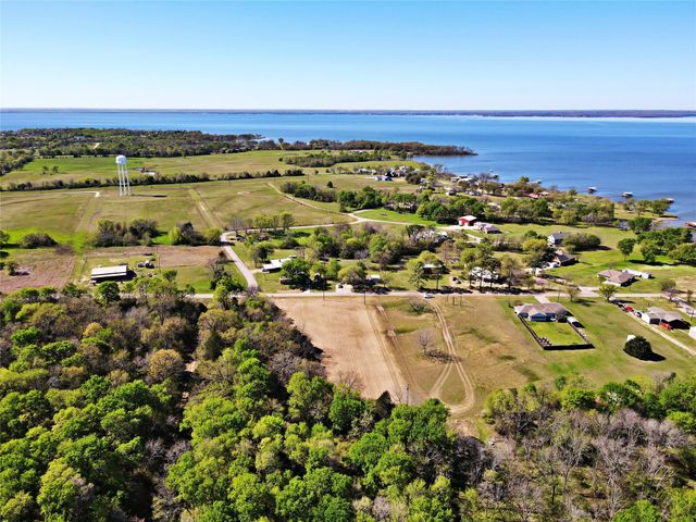 206 Mohawk Trail, East Tawakoni, TX 75472