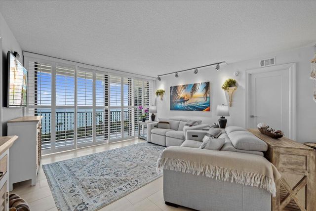 200 Ocean Trail Way 604, Jupiter, FL 33477