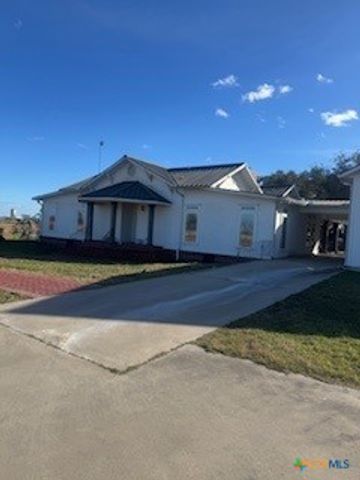 257 Whitaker Road, Port Lavaca, TX 77979