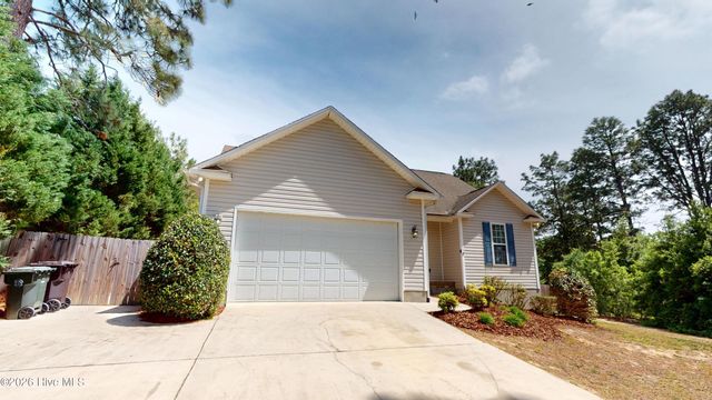 617 Seymour Street, Aberdeen, NC 28315