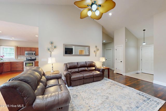 617 Seymour Street, Aberdeen, NC 28315