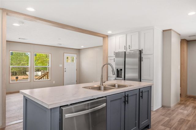 316 E Lafavre Lane, Defuniak Springs, FL 32433