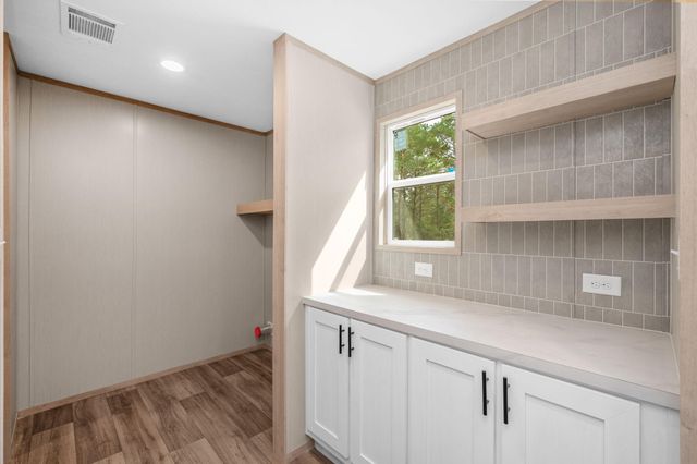 316 E Lafavre Lane, Defuniak Springs, FL 32433