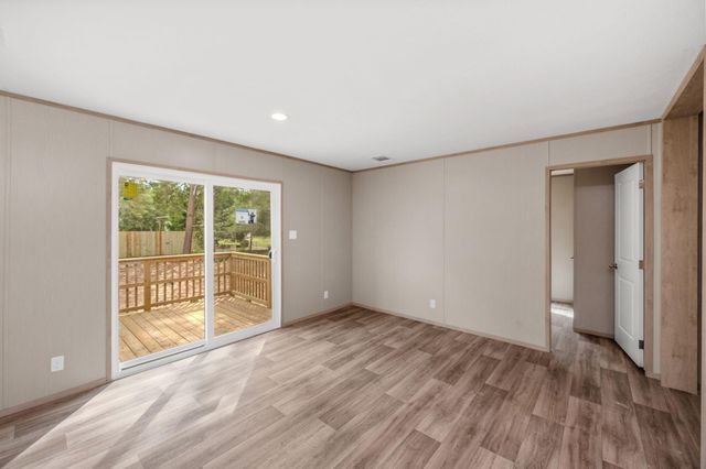 316 E Lafavre Lane, Defuniak Springs, FL 32433