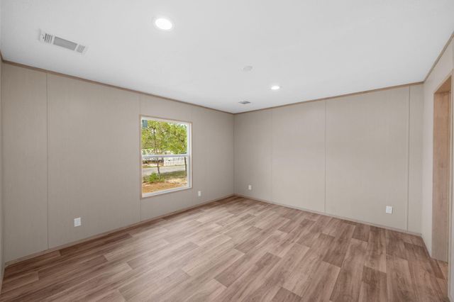 316 E Lafavre Lane, Defuniak Springs, FL 32433