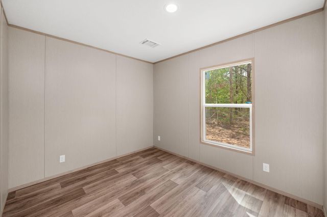 316 E Lafavre Lane, Defuniak Springs, FL 32433