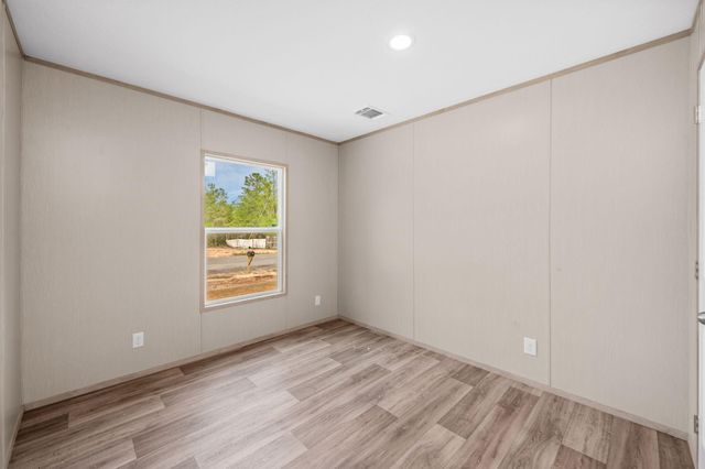 316 E Lafavre Lane, Defuniak Springs, FL 32433