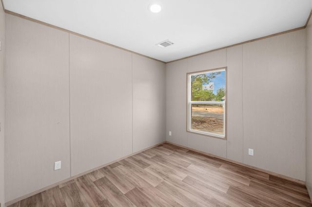 316 E Lafavre Lane, Defuniak Springs, FL 32433