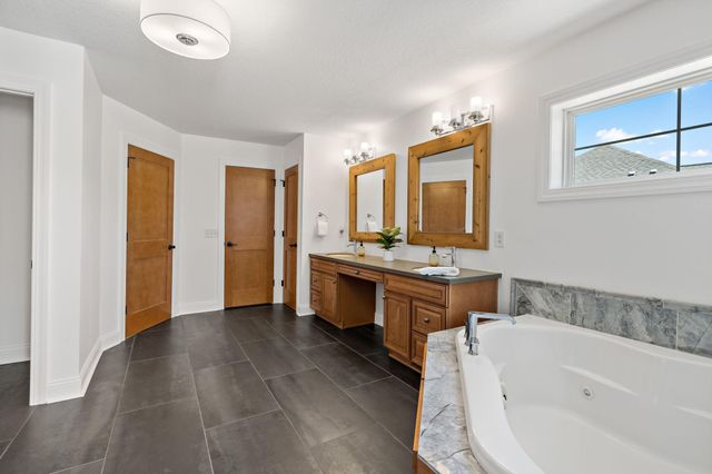 6739 Fountain Lane N, Maple Grove, MN 55311