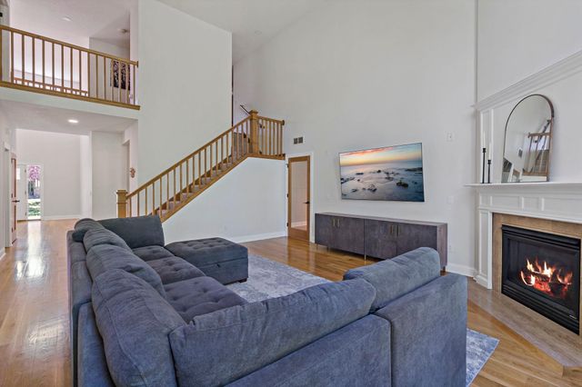 6739 Fountain Lane N, Maple Grove, MN 55311