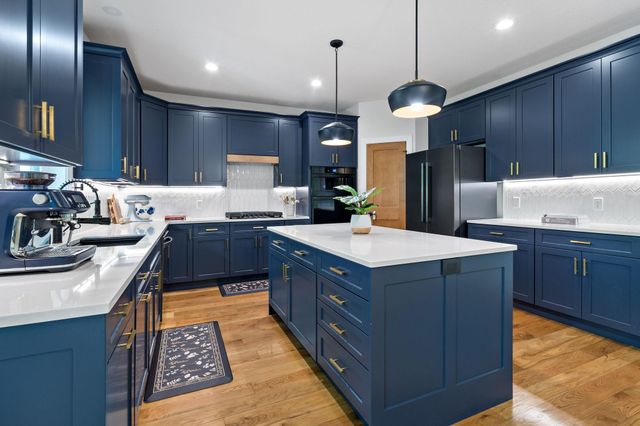 6739 Fountain Lane N, Maple Grove, MN 55311