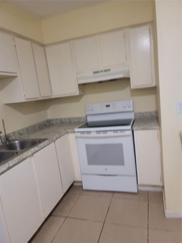 12615 Brookglade Circle 409, Houston, TX 77099