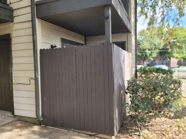 12615 Brookglade Circle 409, Houston, TX 77099