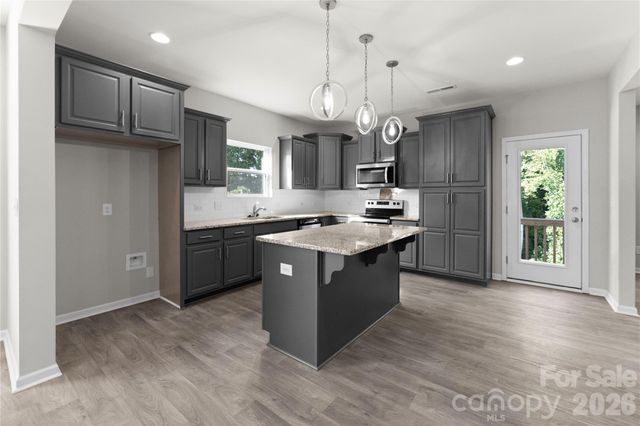 1211 Laurel Woods Drive, Gastonia, NC 28052