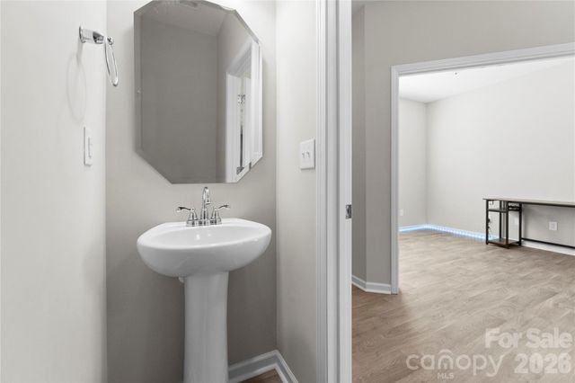 1211 Laurel Woods Drive, Gastonia, NC 28052