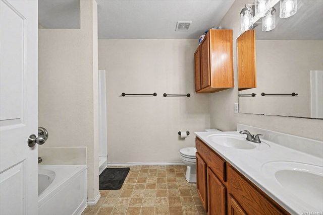 201 Jordan Pl, Boerne, TX 78006
