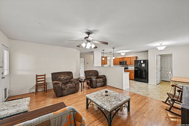201 Jordan Pl, Boerne, TX 78006