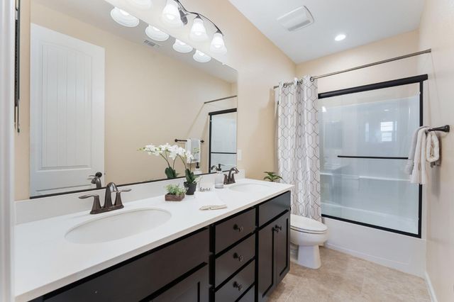 4329 Shasta Lake St, Sacramento, CA 95834