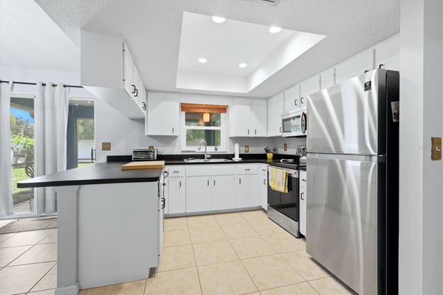 5874 COVINGTON WAY, Sarasota, FL 34232