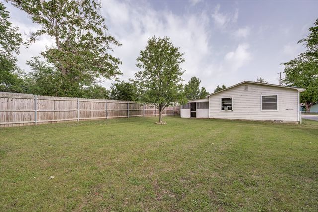 2600 W Johnson Street, Denison, TX 75020
