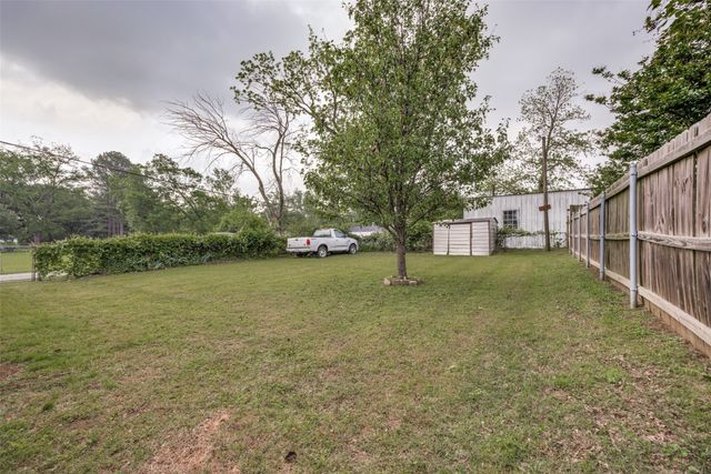 2600 W Johnson Street, Denison, TX 75020