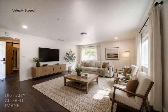 2730 Garfield Ave, Carmichael, CA 95608