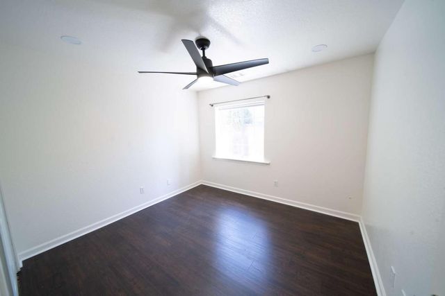 2730 Garfield Ave, Carmichael, CA 95608