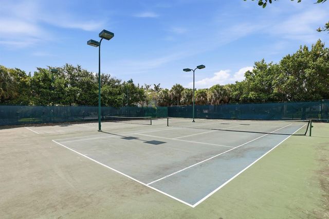 3068 Laurel Ridge Circle, Riviera Beach, FL 33404