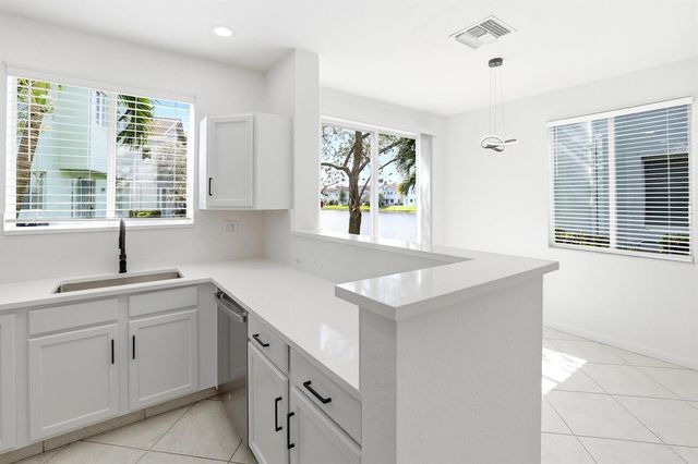 3068 Laurel Ridge Circle, Riviera Beach, FL 33404