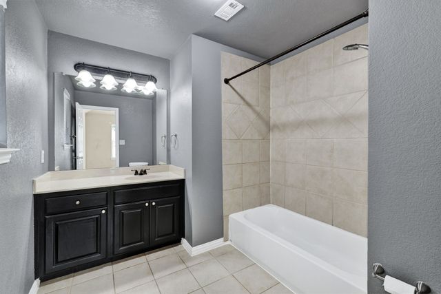 4025 Saint Christian Street, Fort Worth, TX 76119