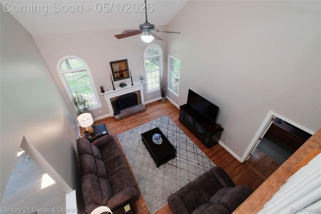 25599 Hillsdale Drive, Novi, MI 48374