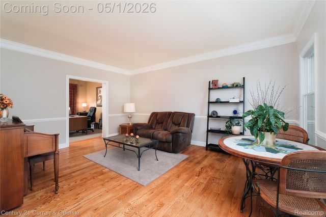 25599 Hillsdale Drive, Novi, MI 48374