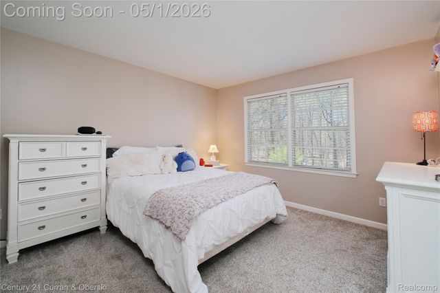 25599 Hillsdale Drive, Novi, MI 48374