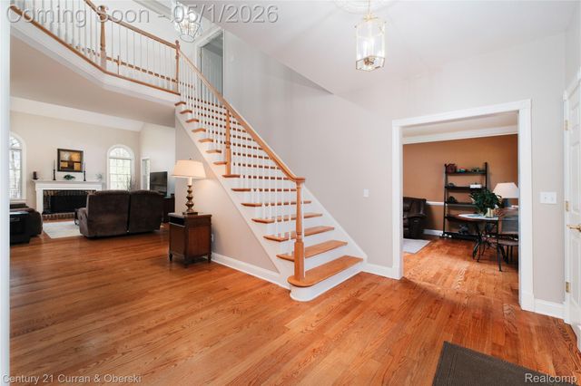 25599 Hillsdale Drive, Novi, MI 48374