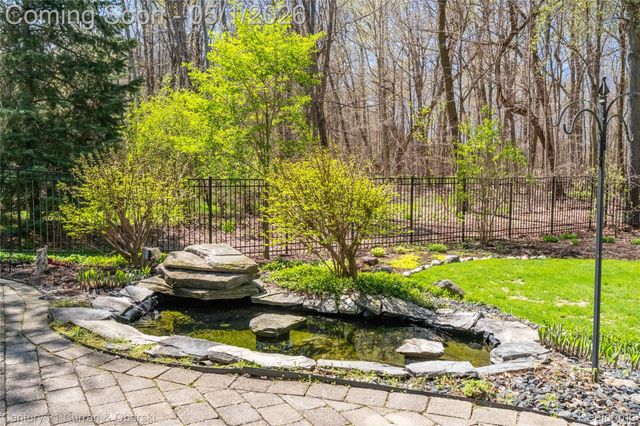 25599 Hillsdale Drive, Novi, MI 48374
