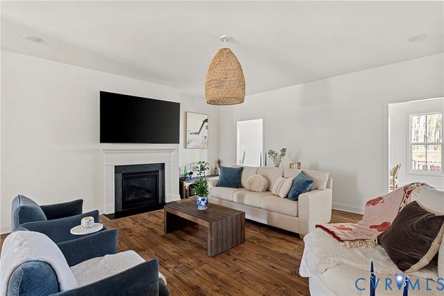2222 Osborne Hill Dr, Rockville, VA 23146