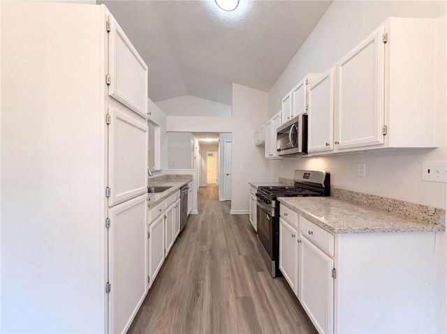 5857 Mistyview Drive, Rex, GA 30273