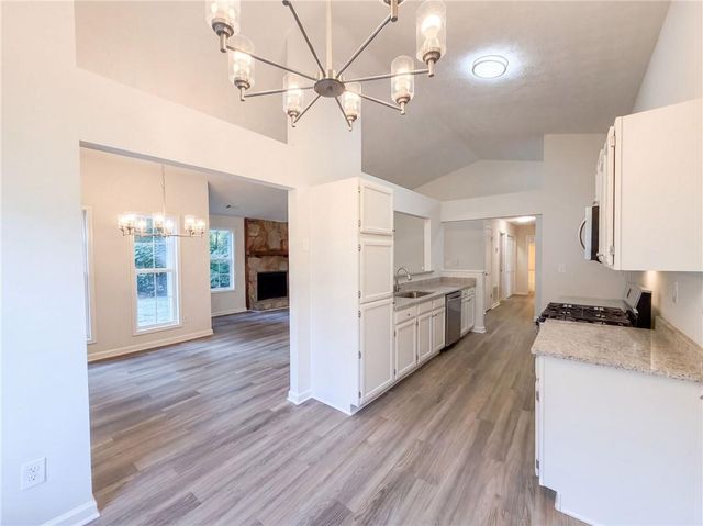5857 Mistyview Drive, Rex, GA 30273