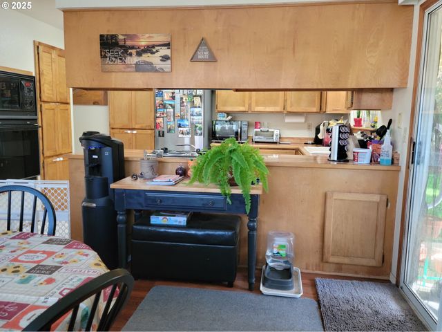 1523 Nw THOMPSON Way, Grants Pass, OR 97526