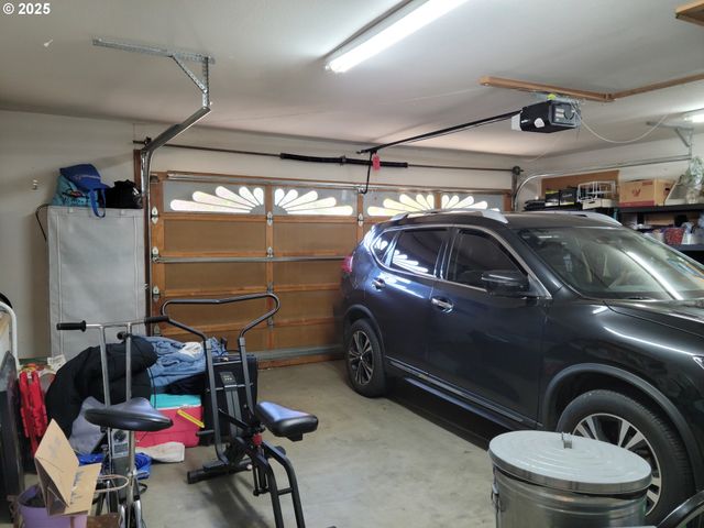 1523 Nw THOMPSON Way, Grants Pass, OR 97526