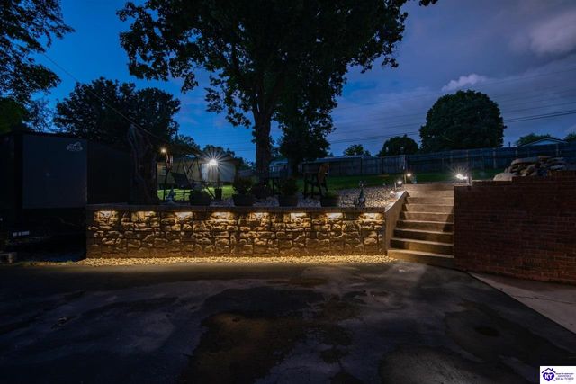 589 Charlemagne Boulevard, Elizabethtown, KY 42701