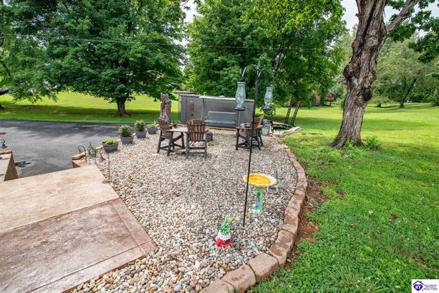589 Charlemagne Boulevard, Elizabethtown, KY 42701