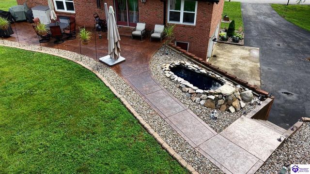 589 Charlemagne Boulevard, Elizabethtown, KY 42701