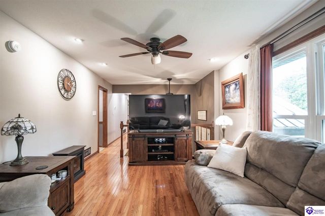 589 Charlemagne Boulevard, Elizabethtown, KY 42701