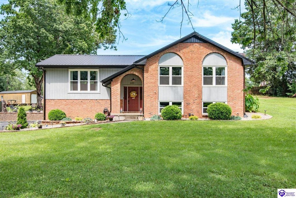 589 Charlemagne Boulevard, Elizabethtown, KY 42701